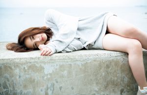 [FRIDAY] 아베을 "미소녀 비키니 '이시하라 사토미 닮았 네요" "사진