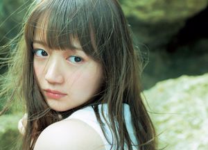 [FRIDAY] 尾崎由香 《アニメ『けものフレンズ』のメインキャラ声優が白ビキニになりました》写真