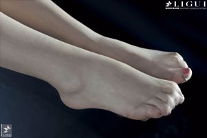 นางแบบ Qingqing "Leopard Print High-heeled Girl with Silk Feet" [Ligui LiGui] ภาพถ่ายขาและเท้าหยกที่สวยงาม