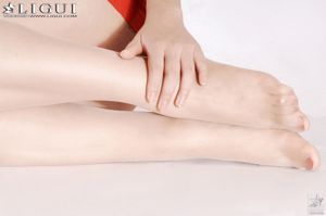 Modelo Wen Jing "Fondo de lujo, temperamento noble" [丽 柜 LiGui] Foto de hermosas piernas y pies de jade