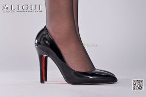 Model Xiao Yang Mi "Lace + Black Silk + Beautiful Feet" [丽柜Ligui]