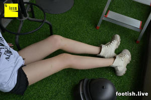 [Colección IESS Pratt & Whitney] 169 Model Legs "Un grupo de tomas diarias de piernas"