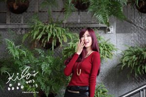 Kim Yun-kyo / Kila Jingjing "Pemotretan Jalanan Rok Sutra Hitam"