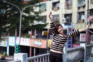 台湾モデルキラジンジン/ジンユンチャオ「街頭撮影シリーズ写真4セット」コレクション