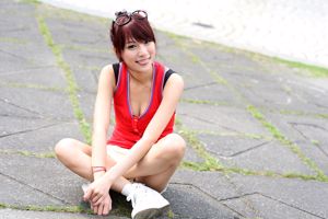 Das taiwanesische Model Jessica "Sports Fashion Outdoor"