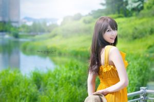 Li Erhui "Serie de vestidos amarillos de temperamento de tiro al aire libre"