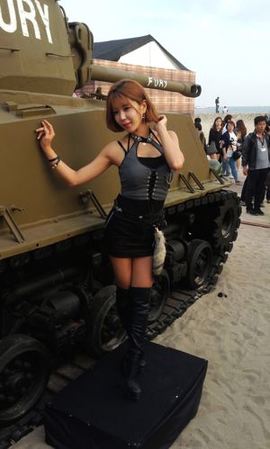 Conjunto de fotos do "Busan World of Tanks" de Xu Yunmei